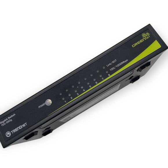 TRENDnet 8-Port Unmanaged Gigabit Desktop Metal Switch, Ethernet Splitter - Picture 3 of 5